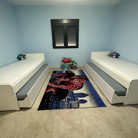 Dom wakacyjny Familyhouse And Houseboat Gapedi Sava *